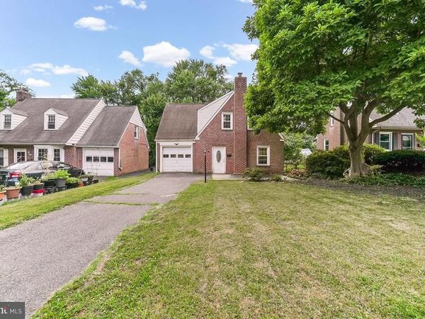 6 N STUYVESANT DRIVE, WILMINGTON, DE 19809