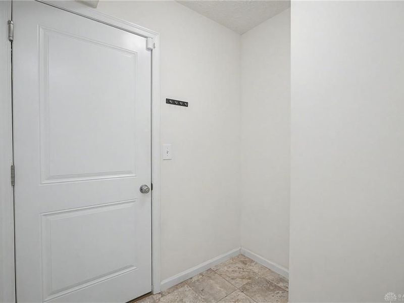 1408 Golden Eagle Drive, Troy, OH 45373 Photo 24
