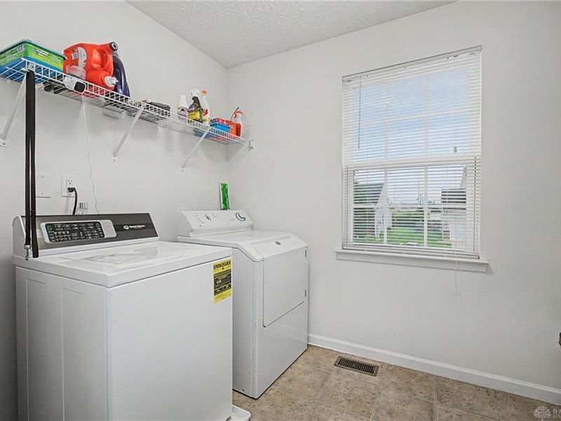 1408 Golden Eagle Drive, Troy, OH 45373 Photo 38