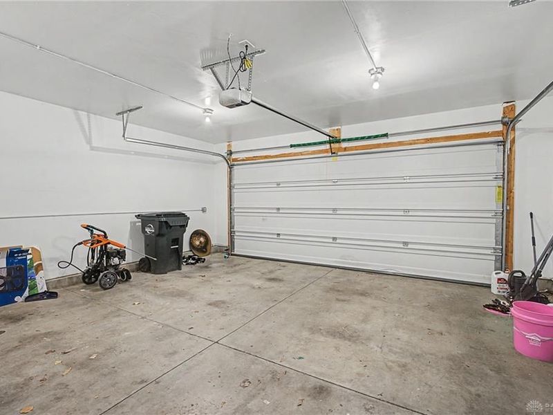 1408 Golden Eagle Drive, Troy, OH 45373 Photo 39