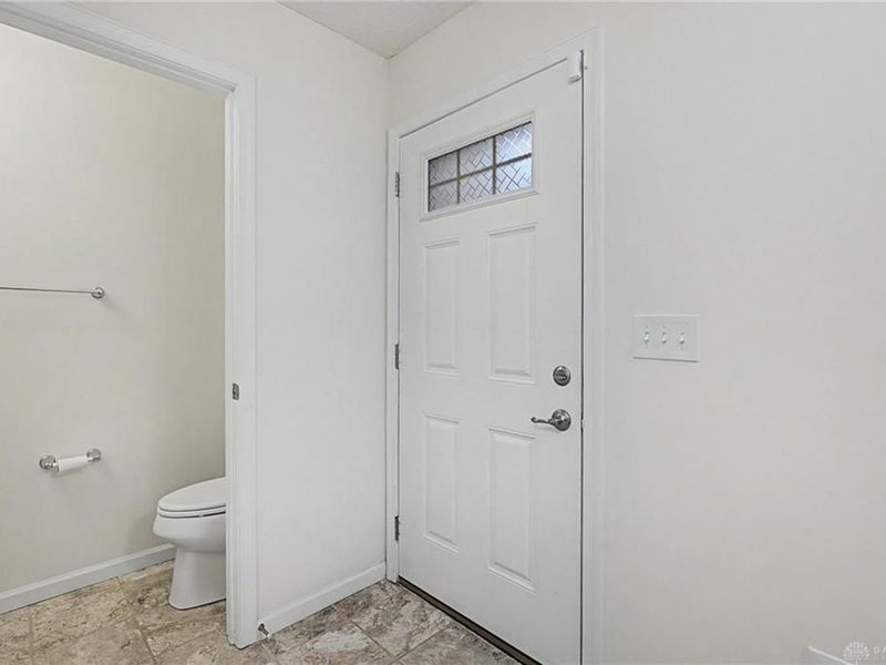 1408 Golden Eagle Drive, Troy, OH 45373 Photo 7