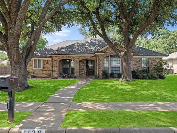 1128 Wingate Drive, Bedford, TX 76021