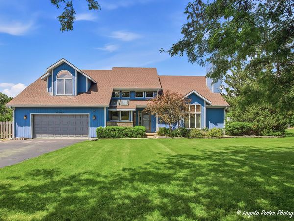 8302 White Oaks Road, Wonder Lake, IL 60097