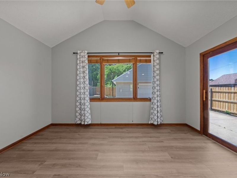 4690 W 11th Street, Cleveland, OH 44109 Photo 17