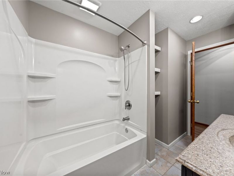 4690 W 11th Street, Cleveland, OH 44109 Photo 21