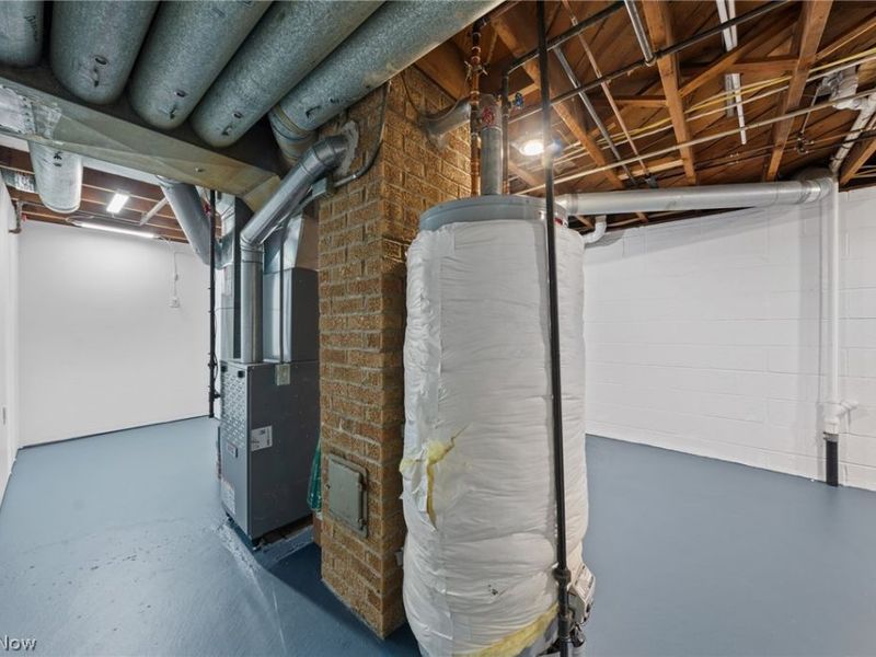 4690 W 11th Street, Cleveland, OH 44109 Photo 32