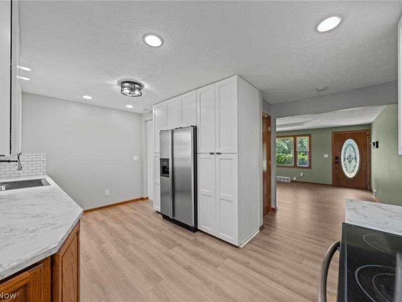 4690 W 11th Street, Cleveland, OH 44109 Photo 9