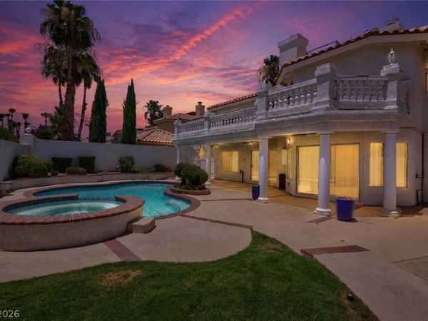 276 Helmsdale Drive , Henderson, NV 89014