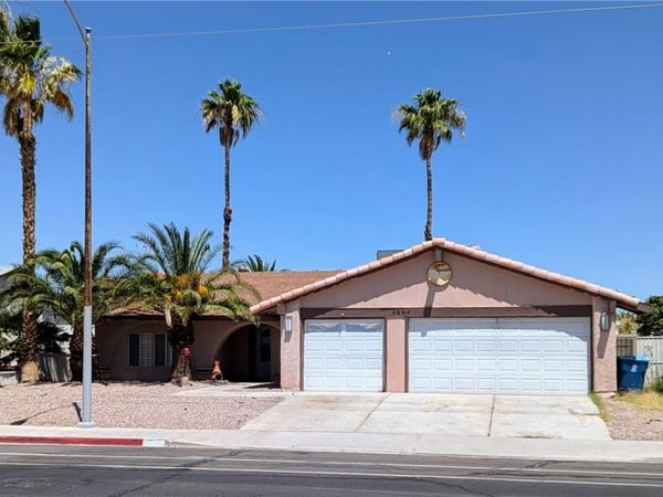 3204 Lindell Road, Las Vegas, NV 89146