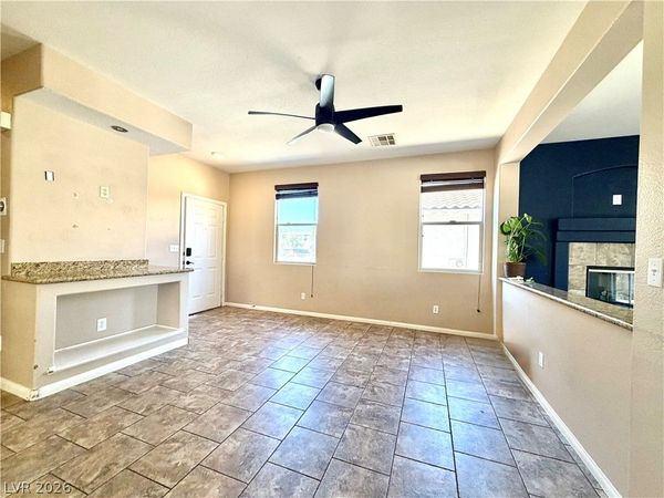3936 Gold Point Street , Las Vegas, NV 89129