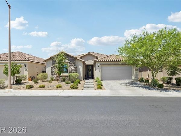 8269 Skye Gorge Street, Las Vegas, NV 89166
