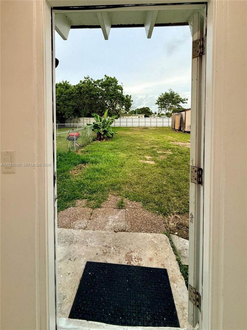 26741 SW 139th Ave , Unit B, Homestead, FL 33032 Photo