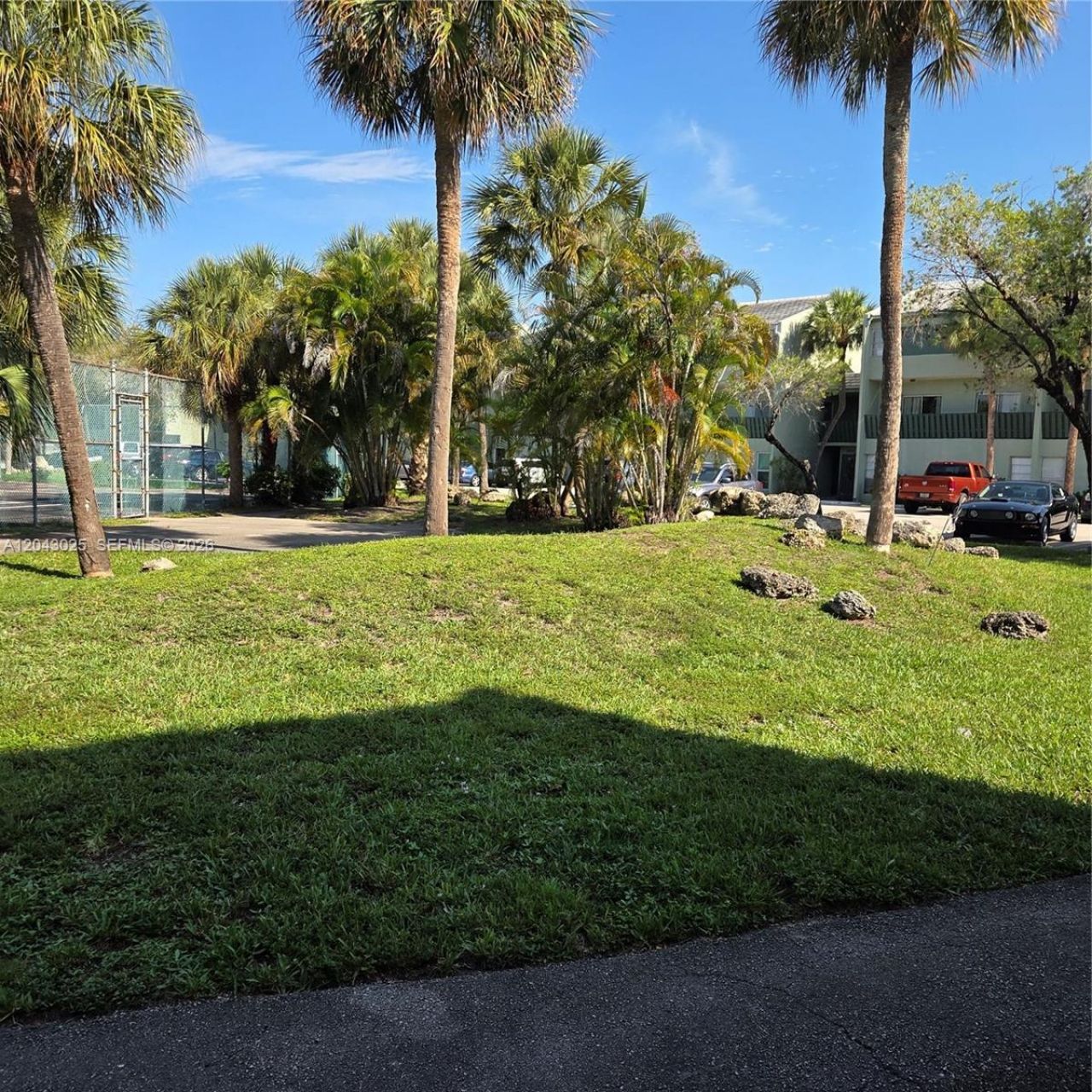 8905 NW 28th Dr, Unit B, Coral Springs, FL 33065 Photo