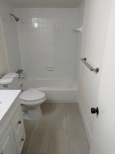 8405 NW 8th St , Unit 303, Miami, FL 33126 Photo