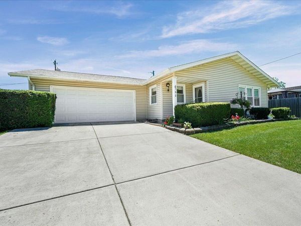 368 W 550 N , Valparaiso, IN 46385