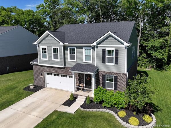 14212 Laurelwood Drive, Van Buren Twp, MI 48111
