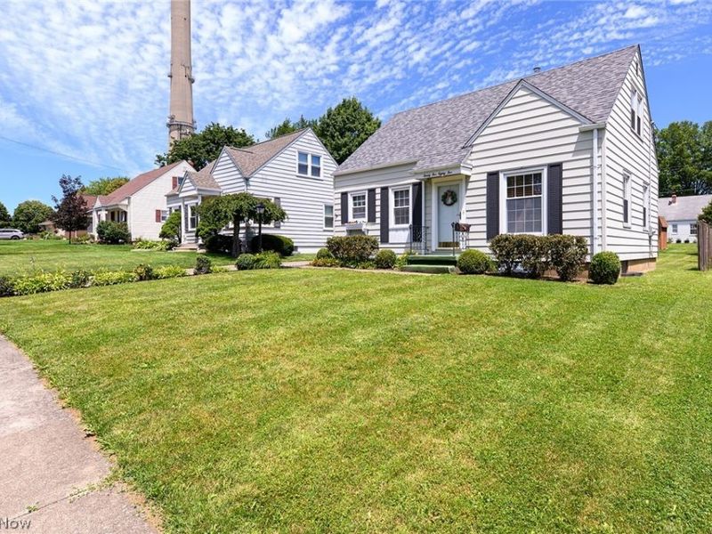2585 25th Street, Cuyahoga Falls, OH 44223 Photo 2