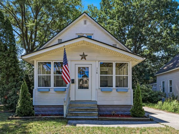 118 W 18th Street, Holland, MI 49423