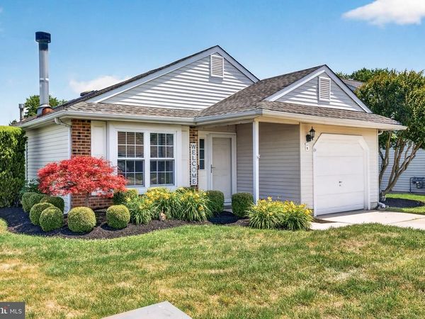 5 EDDYSTONE WAY , MOUNT LAUREL, NJ 08054