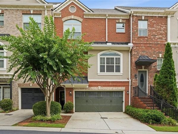 934 Delaronde Court , Sandy Springs, GA 30328