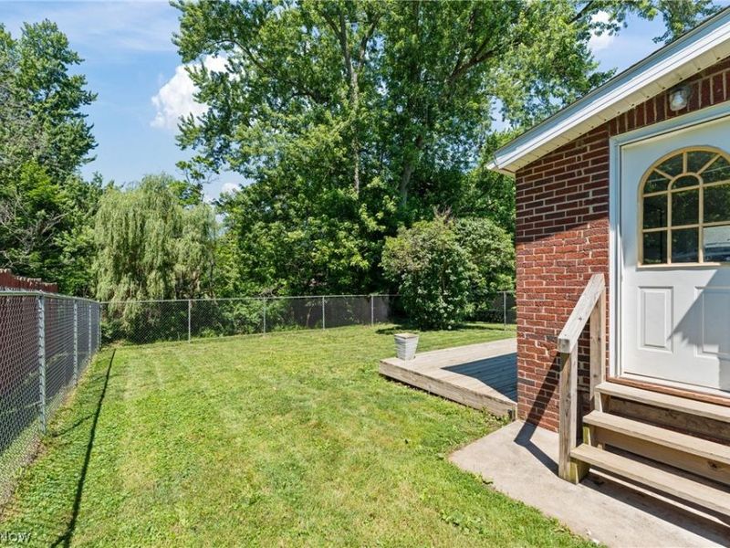 33 Parkway Boulevard, Alliance, OH 44601 Photo 10