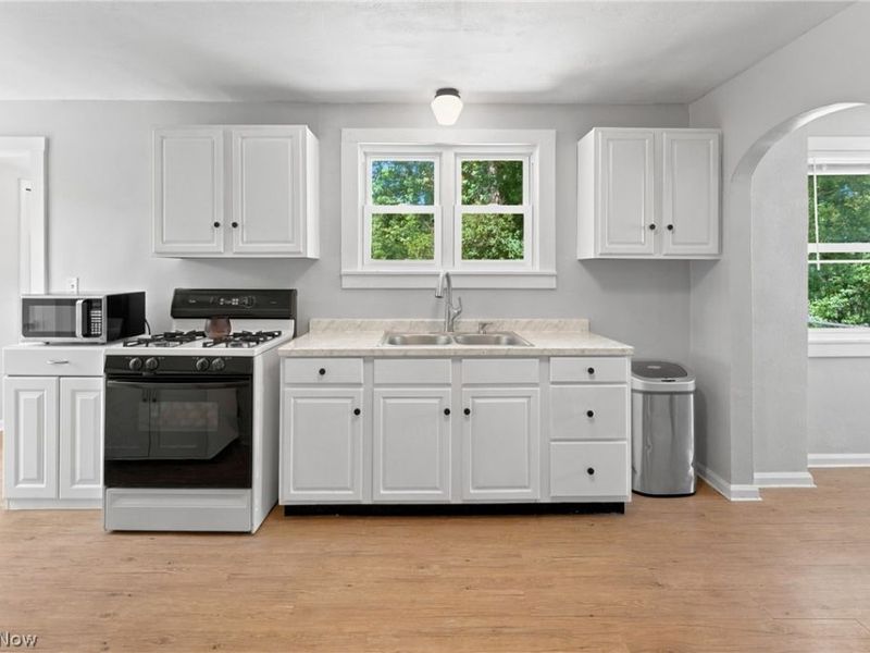 33 Parkway Boulevard, Alliance, OH 44601 Photo 18
