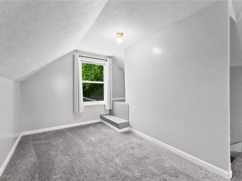 33 Parkway Boulevard, Alliance, OH 44601 Photo 28