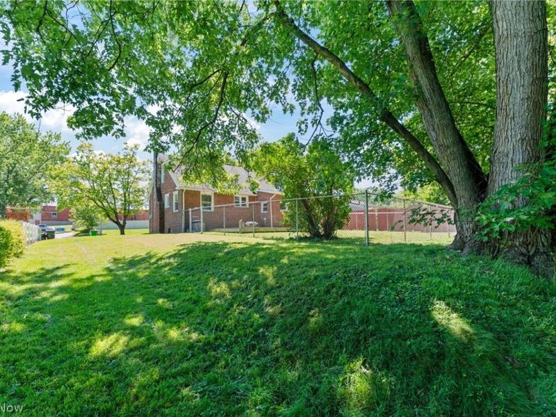 33 Parkway Boulevard, Alliance, OH 44601 Photo 6