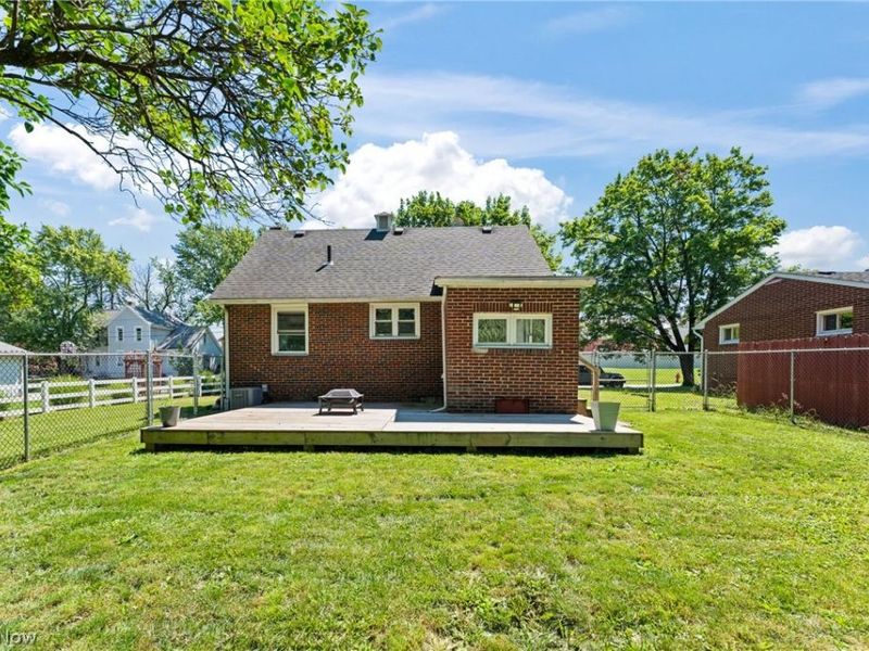 33 Parkway Boulevard, Alliance, OH 44601 Photo 8