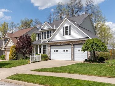 73 Quartz Avenue, Peninsula, OH 44264