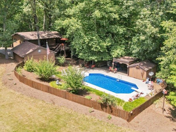 1842 Thomason LN , Goodview, VA 24095