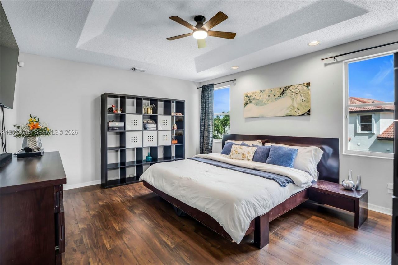 18172 SW 3rd St, Pembroke Pines, FL 33029 Photo
