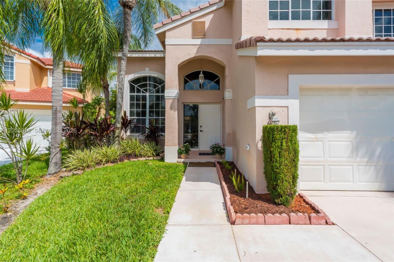 18172 SW 3rd St, Pembroke Pines, FL 33029 Photo