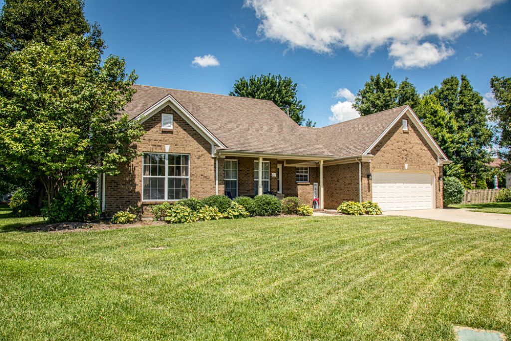 748 Eureka Drive, Versailles, KY 40383 Main Photo