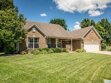748 Eureka Drive, Versailles, KY 40383
