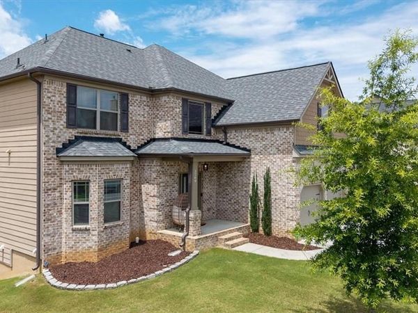3769 Lake End Drive, Loganville, GA 30052