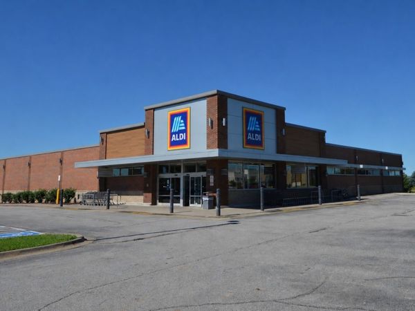 2750 Heartland Drive, Coralville, IA 52241