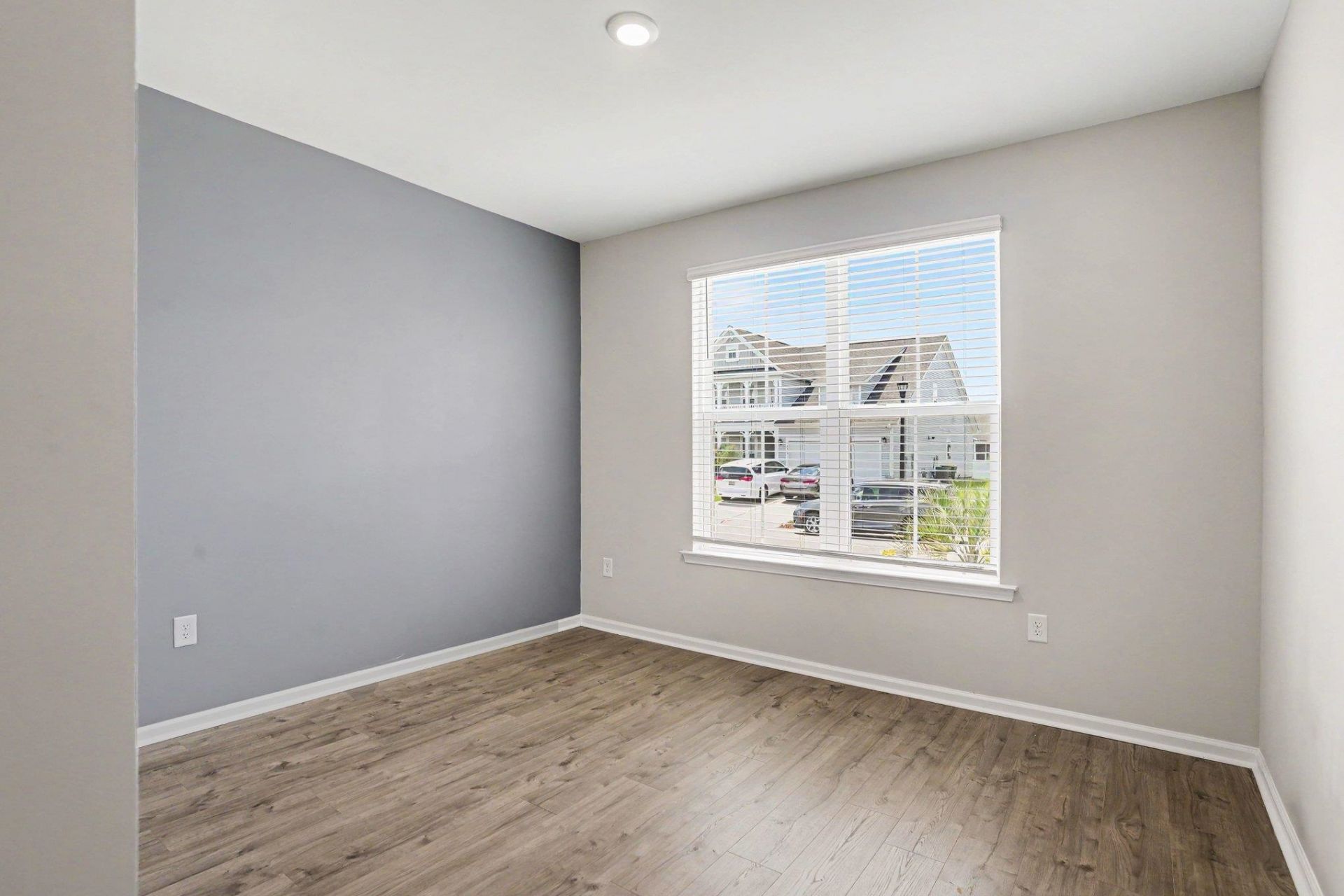 5008 Sassari Ct Photo 26