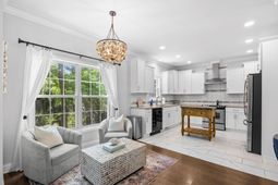 38 Mandarin Ct. photo 4