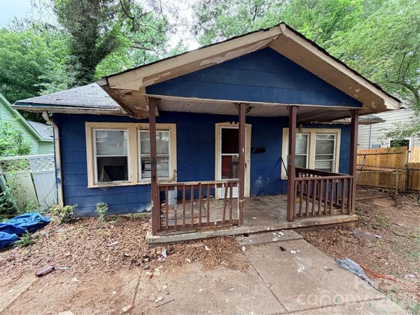 2216 Weyland Avenue , Charlotte, NC 28208