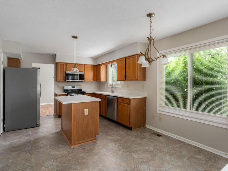 1901 Westwood Drive, Lewis Center, OH 43035 Photo 11