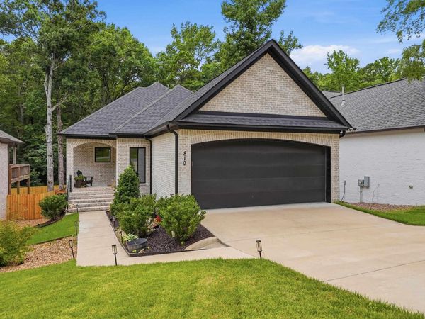 810 Atkins Road , Little Rock, AR 72211