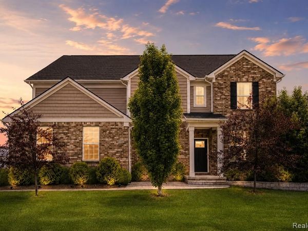 3155 Huntsman Boulevard, Orion Twp, MI 48360