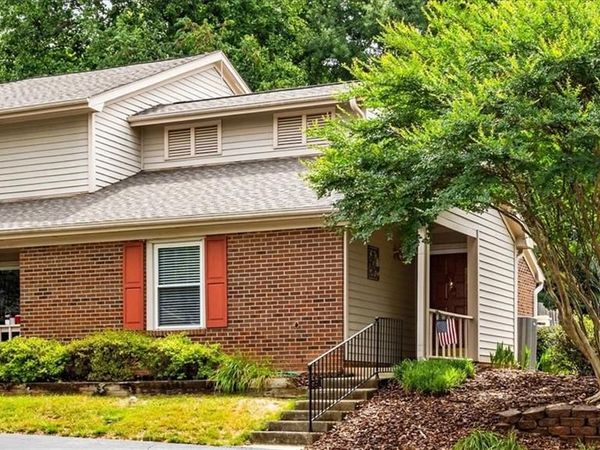 2645 Cottage Place, Greensboro, NC 27455