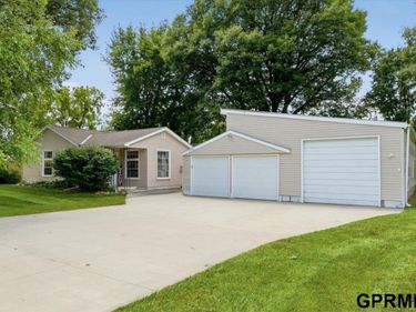 218 N 10th Street, Fort Calhoun, NE 68023