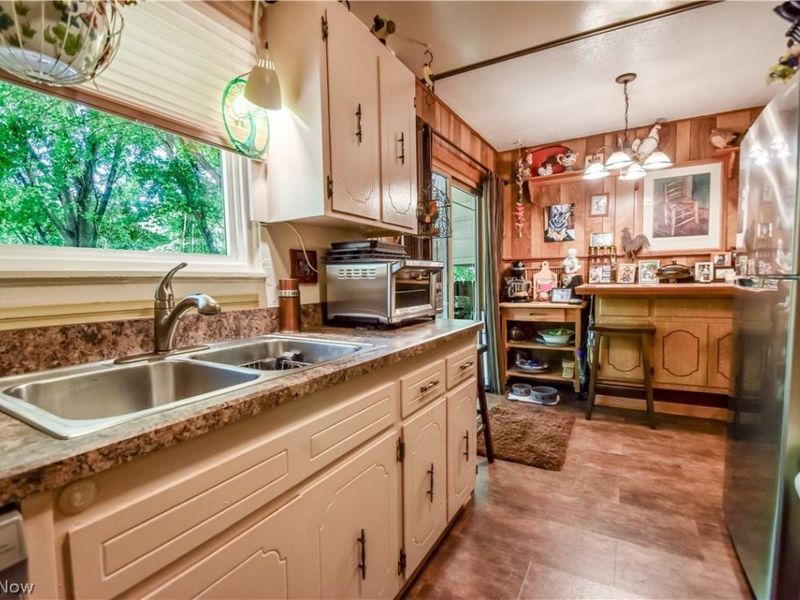 464 Hickory Lane, Painesville, OH 44077 Photo 10