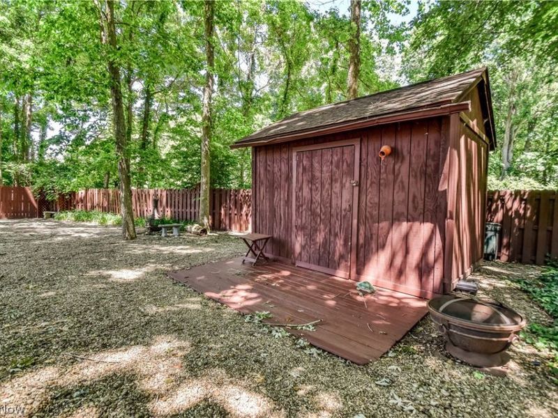 464 Hickory Lane, Painesville, OH 44077 Photo 30