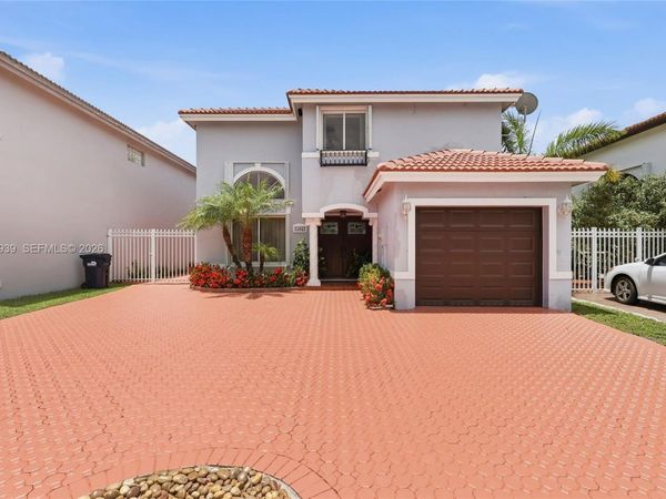 15652 SW 91st Ln , Miami, FL 33196