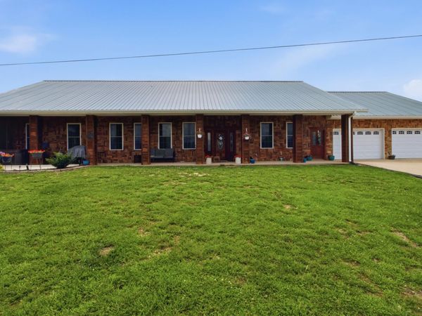 16705 Oak Hill Drive Road , Houston, MO 65483