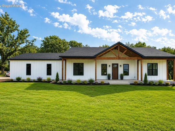 21696 Lawrence 1230 , Aurora, MO 65605